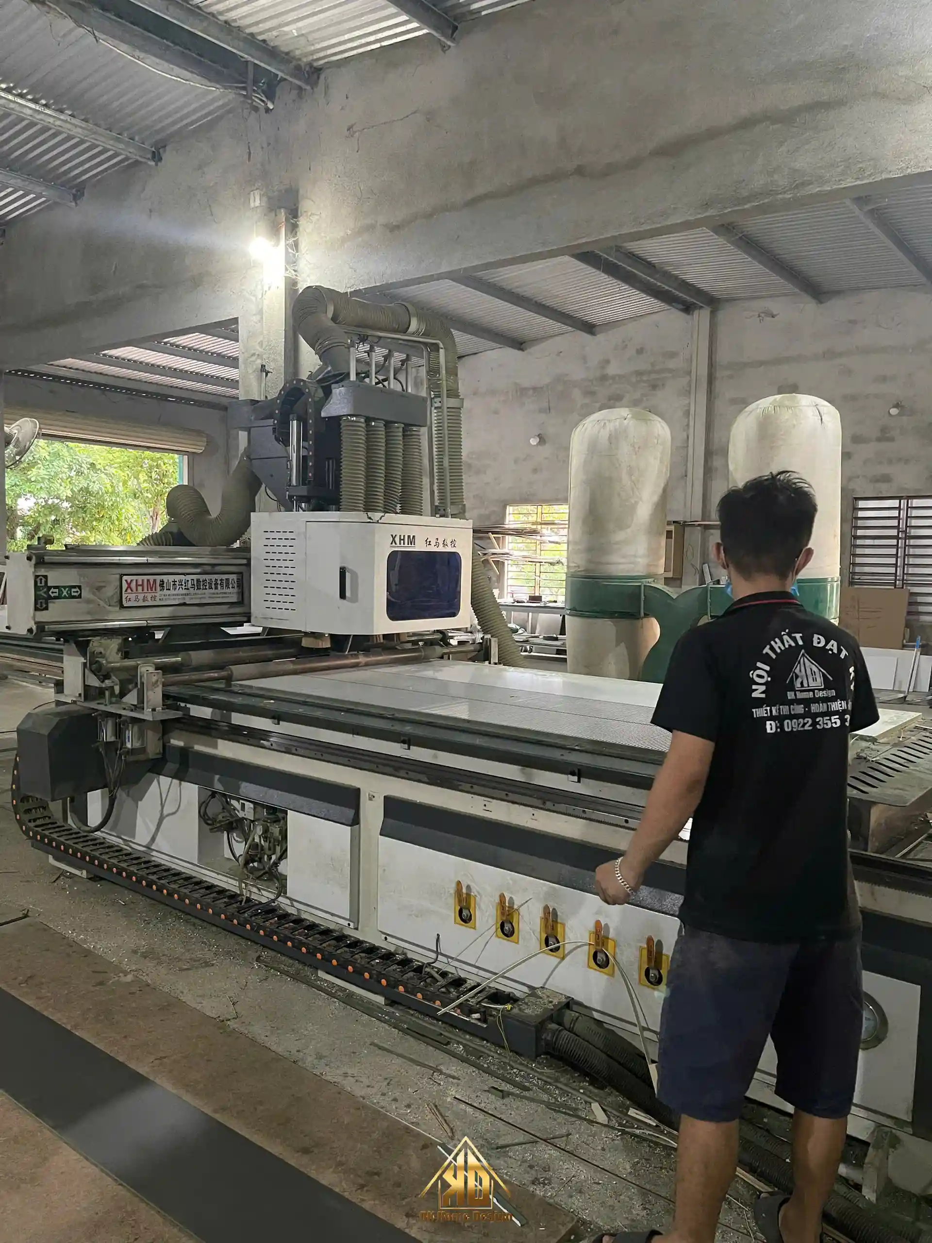 Máy cắt CNC sản xuất nội thất gỗ công nghiệp